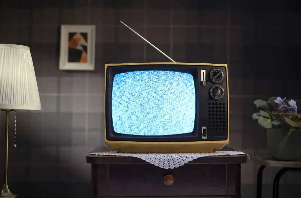 تلویزیونی 2 1